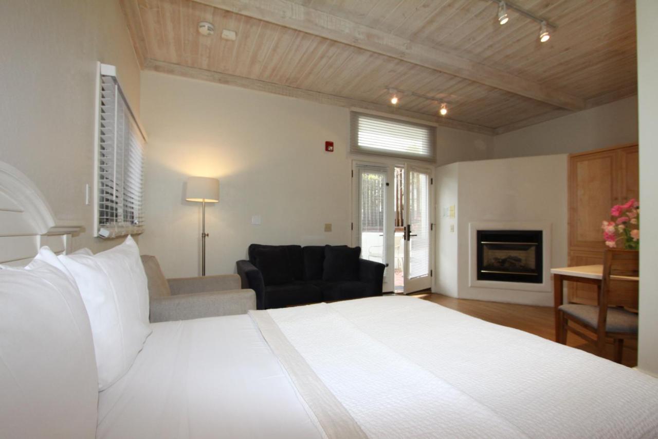 Lobos Lodge Carmel-by-the-Sea Exterior photo